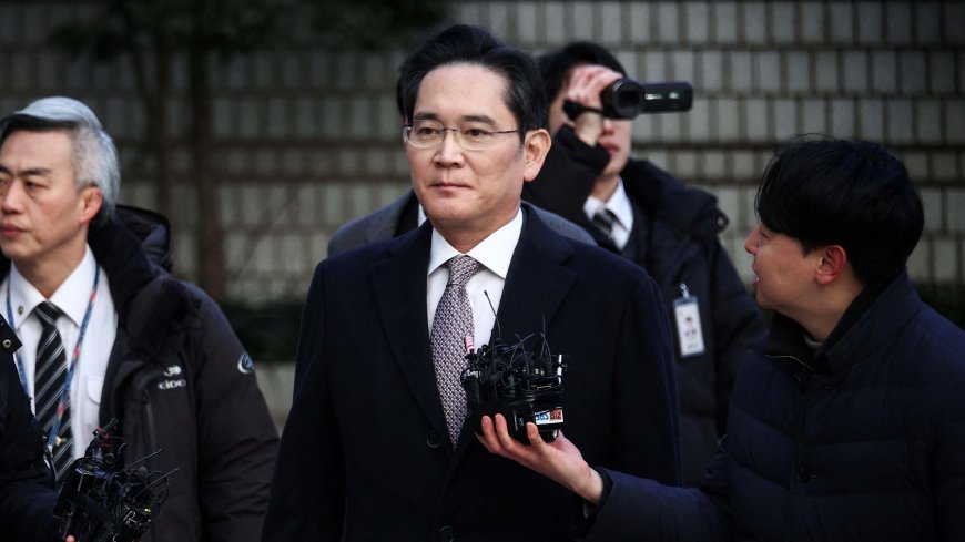 The CEO of Samsung was exonerated of charges of stock manipulation and fraud.